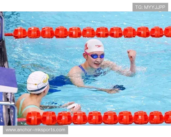 李冰洁领衔中国女子长距离自由泳再创佳绩，泳坛新星闪耀国际赛场