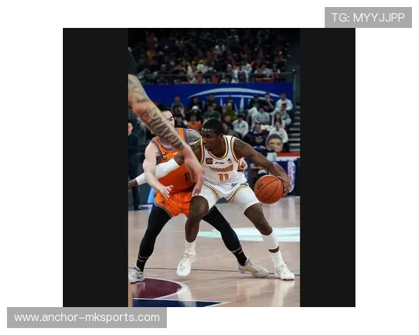 希罗季后赛闪耀全场,关键表现助球队挺进下一轮