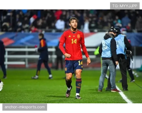 西班牙U21队表现稳健,强势晋级欧洲锦标赛下一轮 西班牙U21队表现稳健,强势晋级欧洲锦标赛下一轮